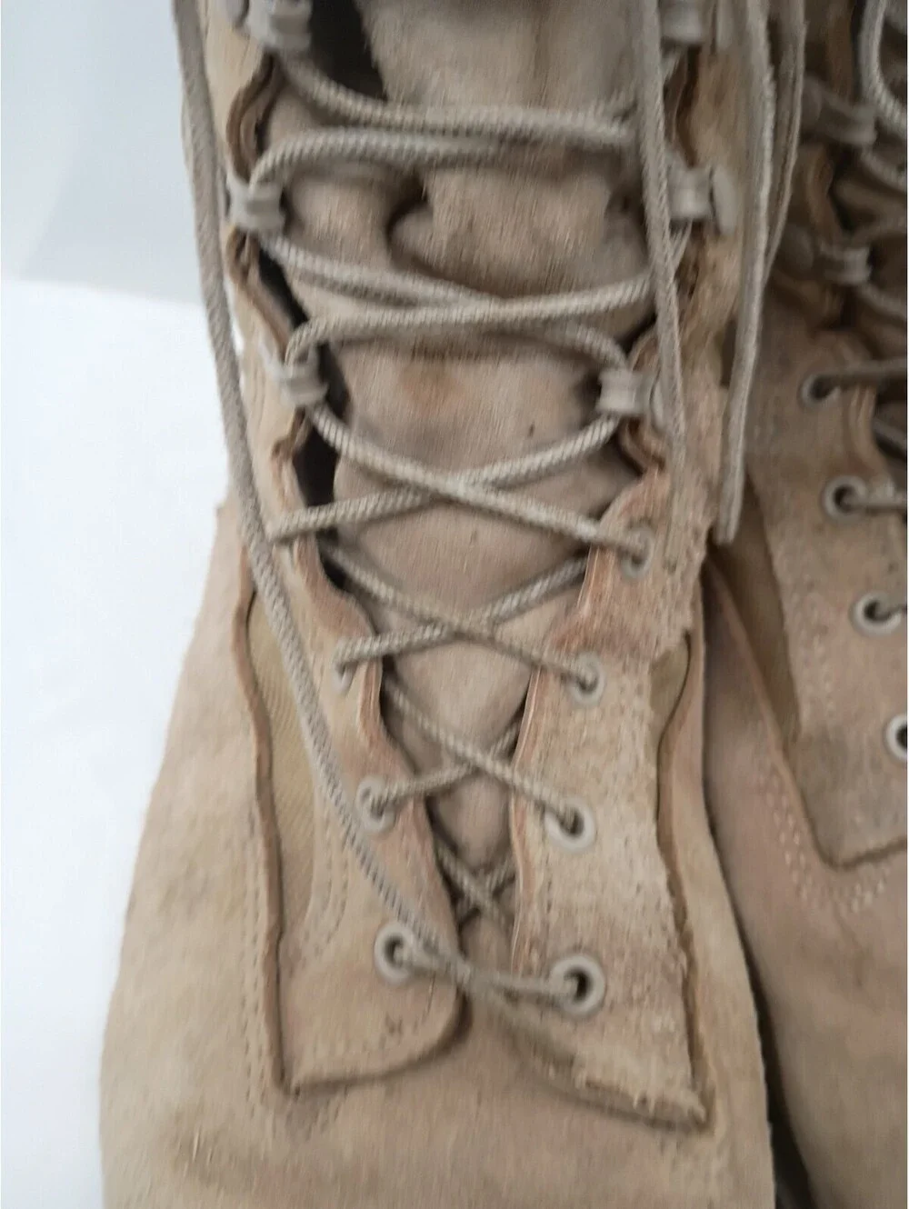 Bates Military Boots Mens Size 12 W Beige Gore Tex  Lace Up Vibram Sole Outdoor